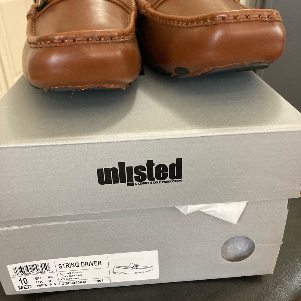 Never worn mens loafer style
